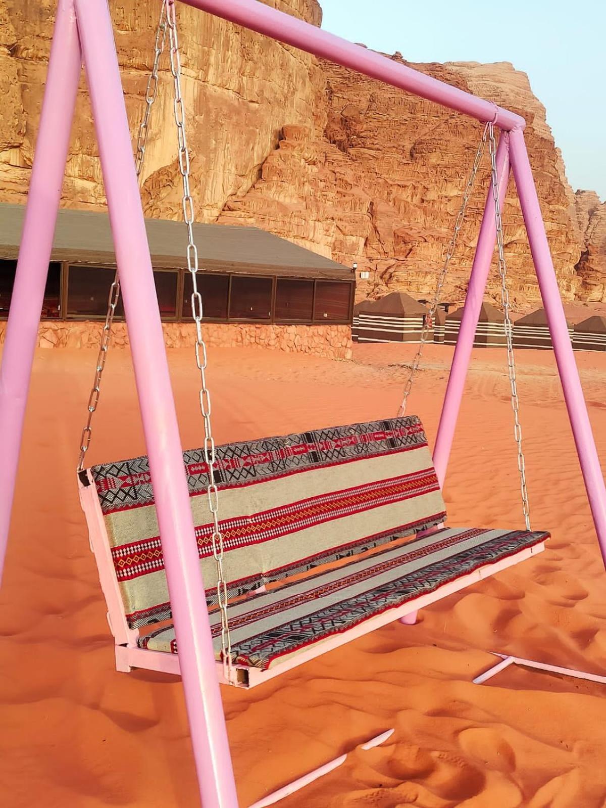 Hotel Golden Day Wadi Rum Exteriér fotografie